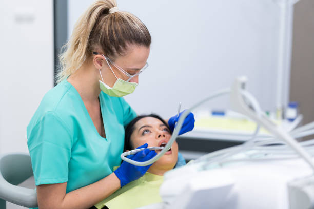 Best Emergency Tooth Extraction in Cochituate, MA